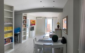 Rosso Tramonto luxury-white- LADISPOLI, Lungomare Regina Elena 58